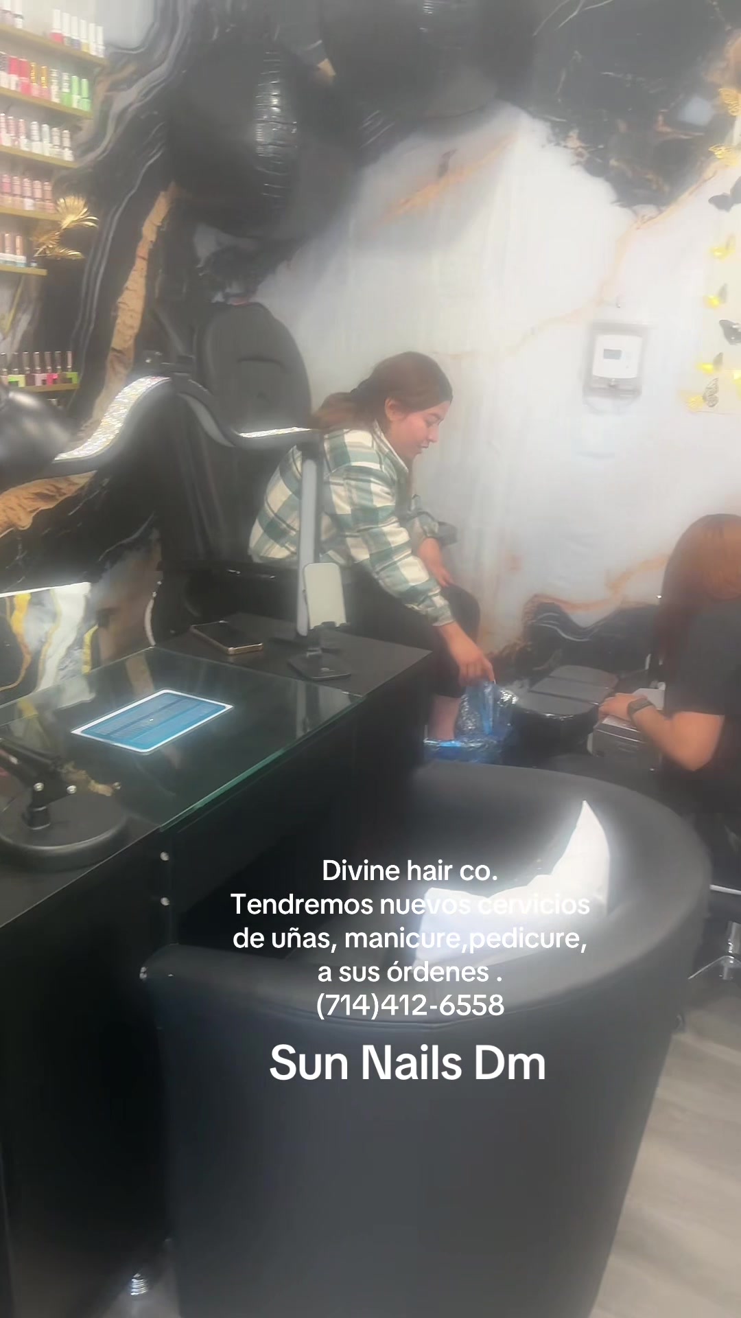 @Divine hair co.