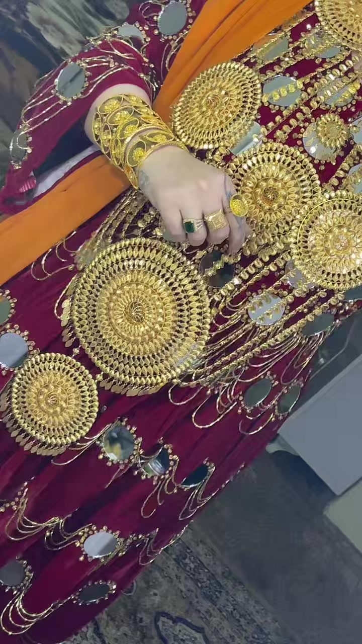 @Sara Khan