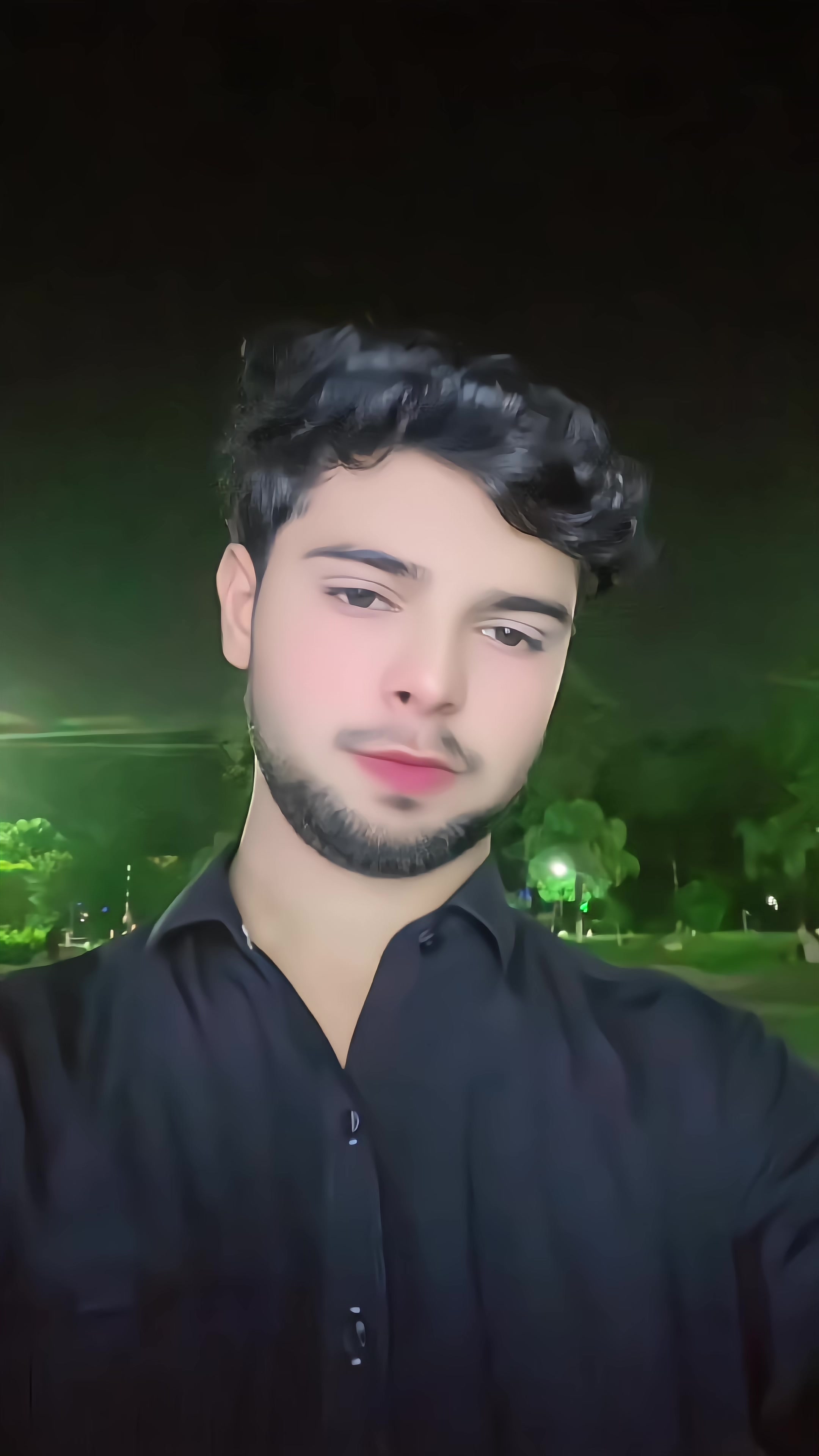 @Awais🐇