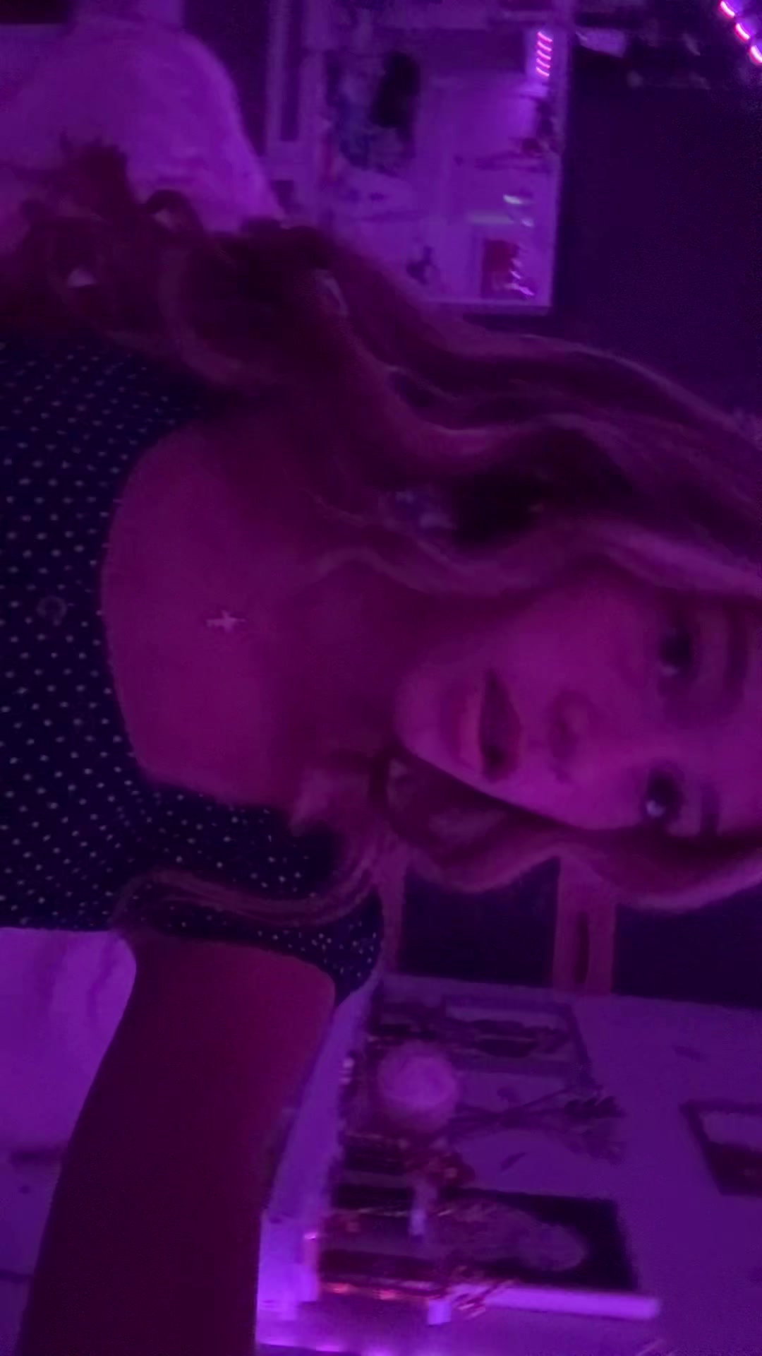 @Missbombastic