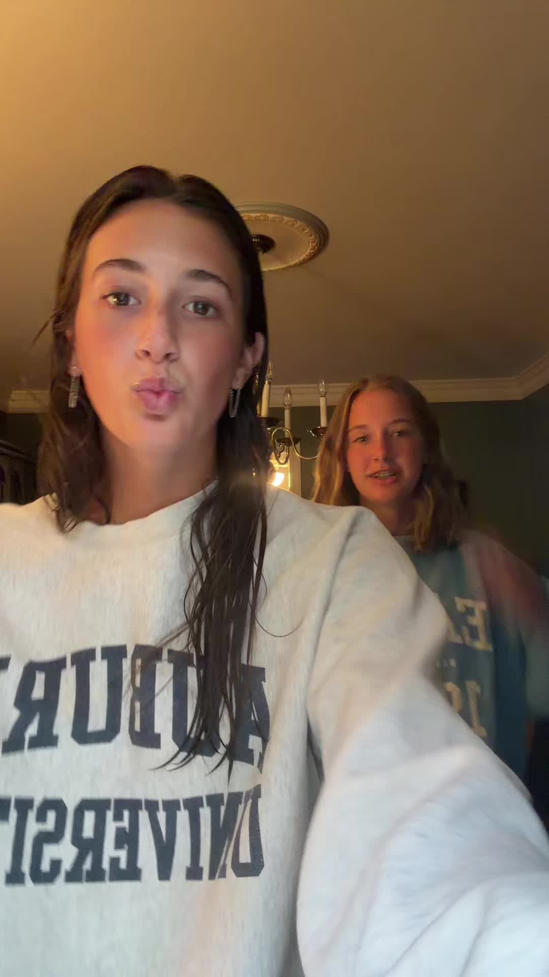 @hiiii