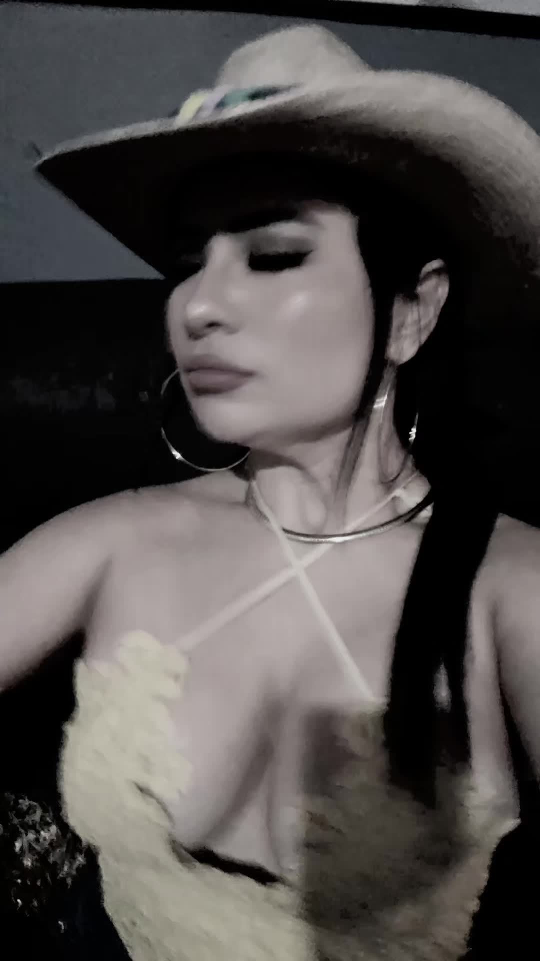 @chachy cabrera