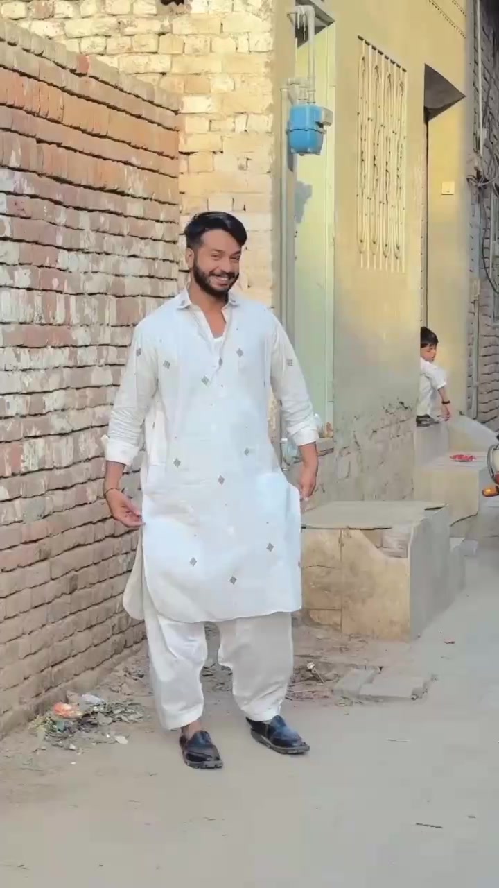 @khaber qureshi