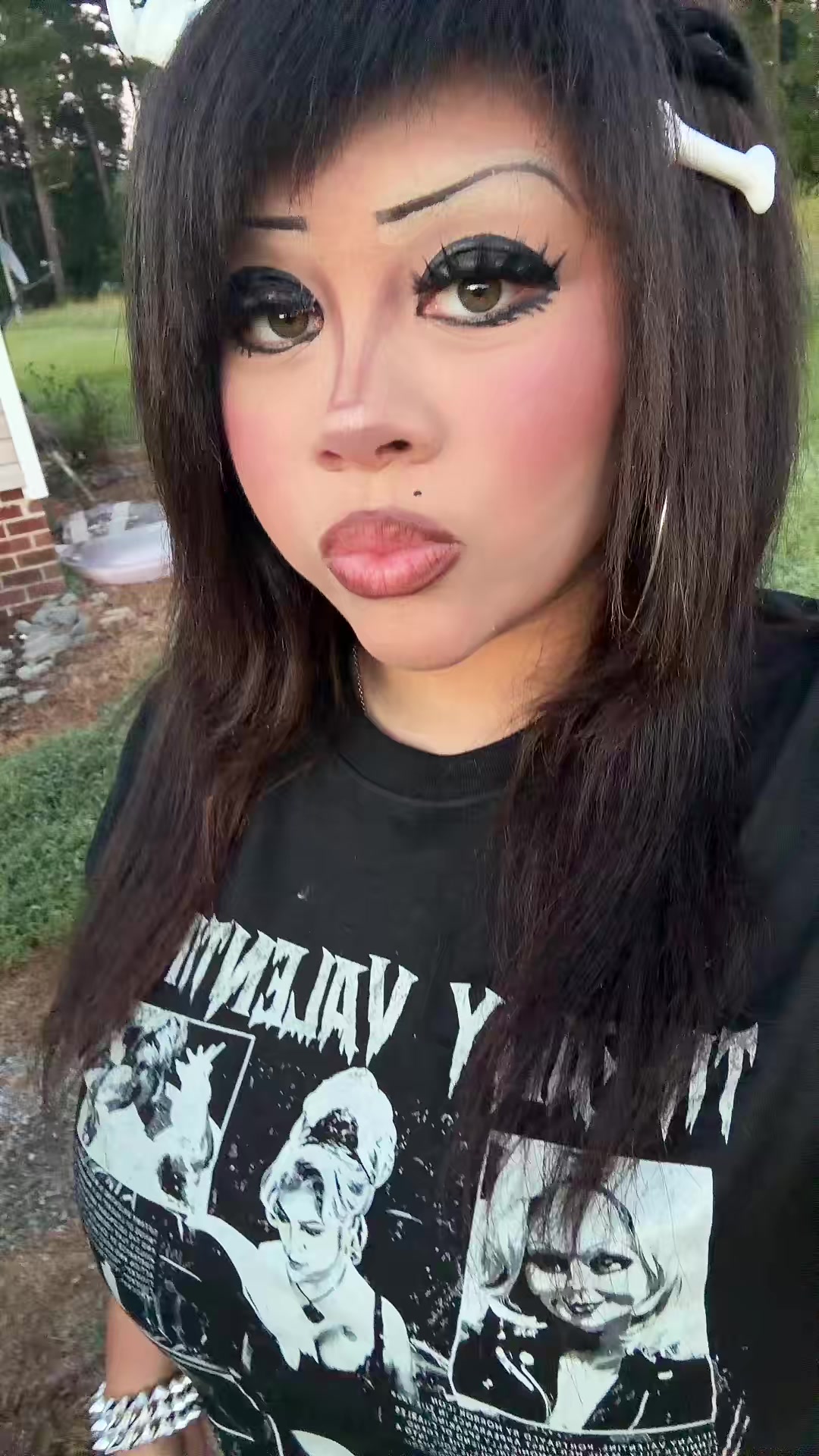 @+