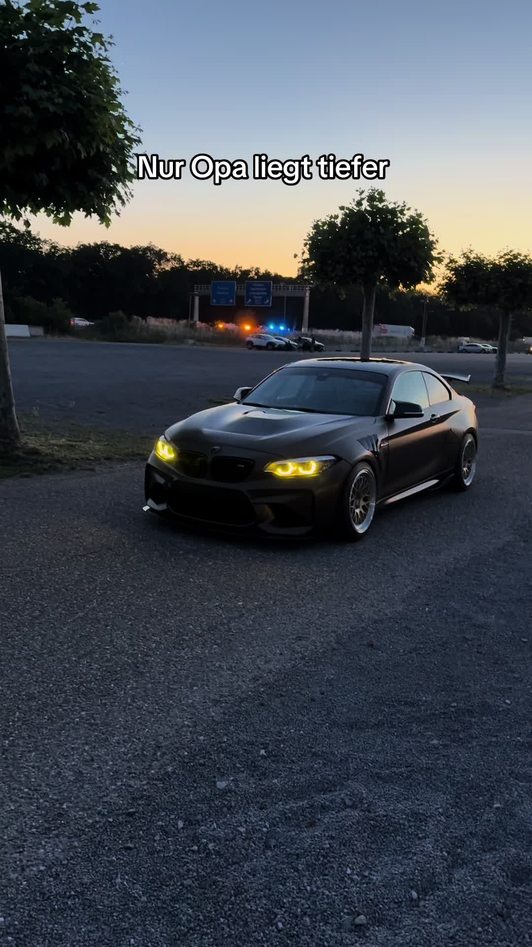 @M2_Dennis