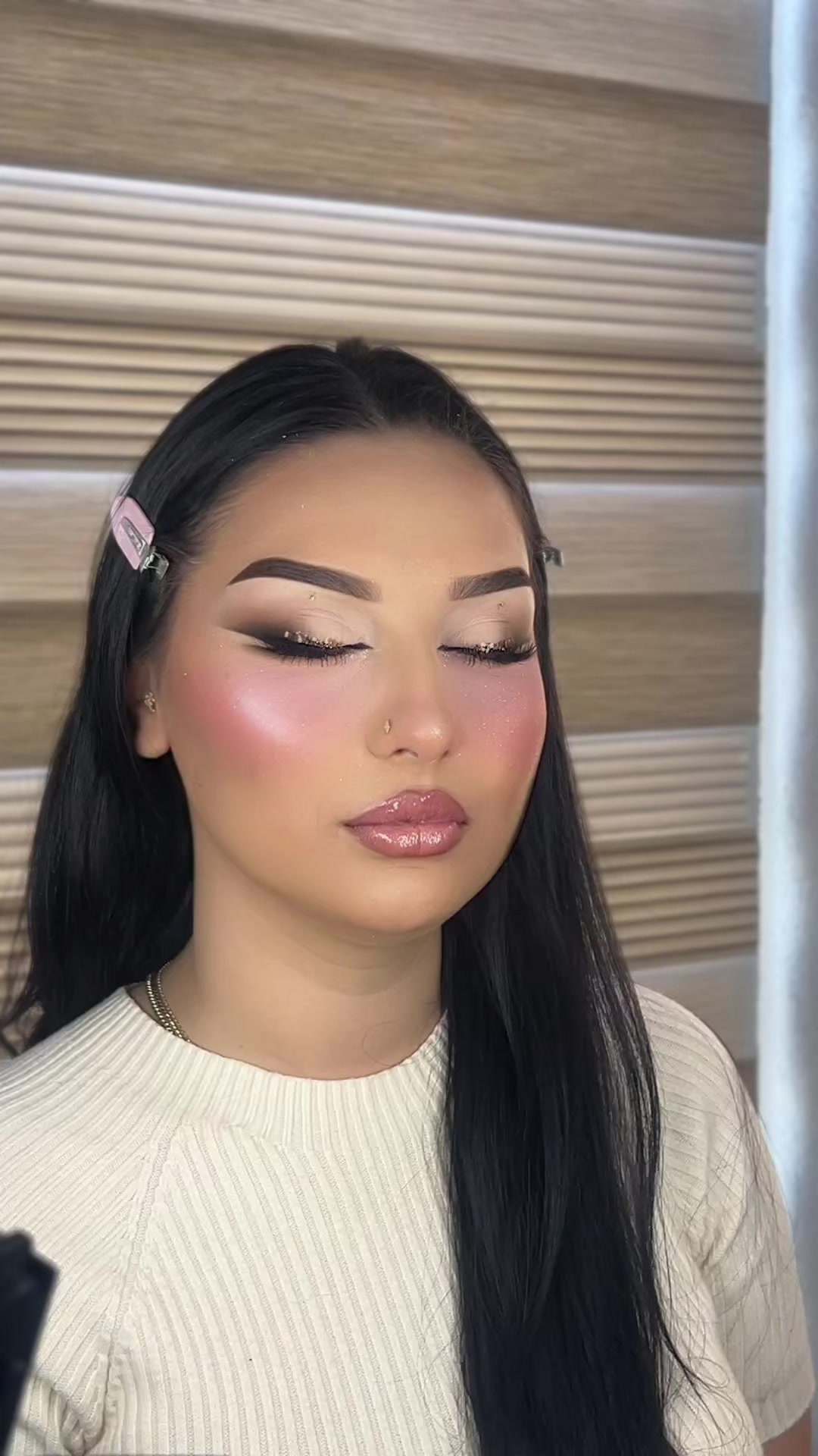 @Matianah_makeup_brows