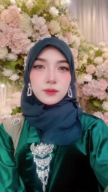 @Fee ☕ˢˢᵗ🪽