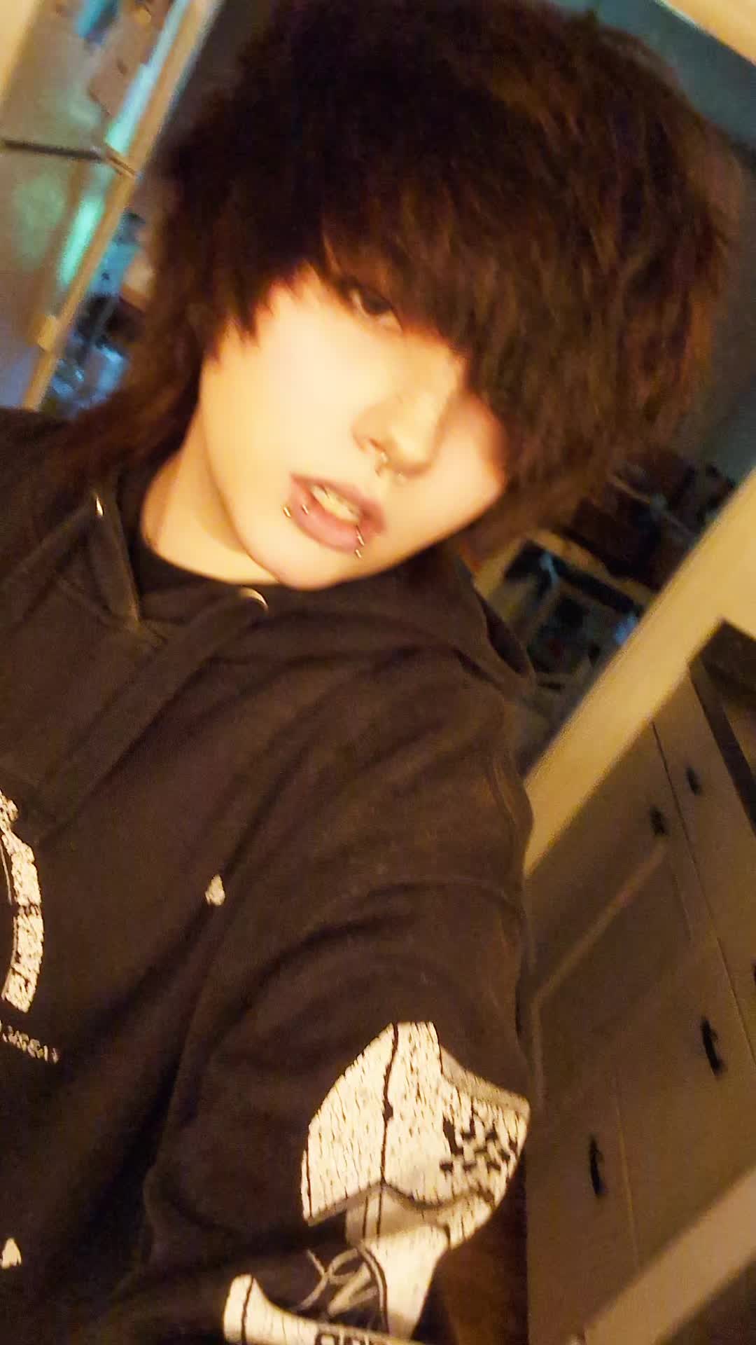@Eyebags