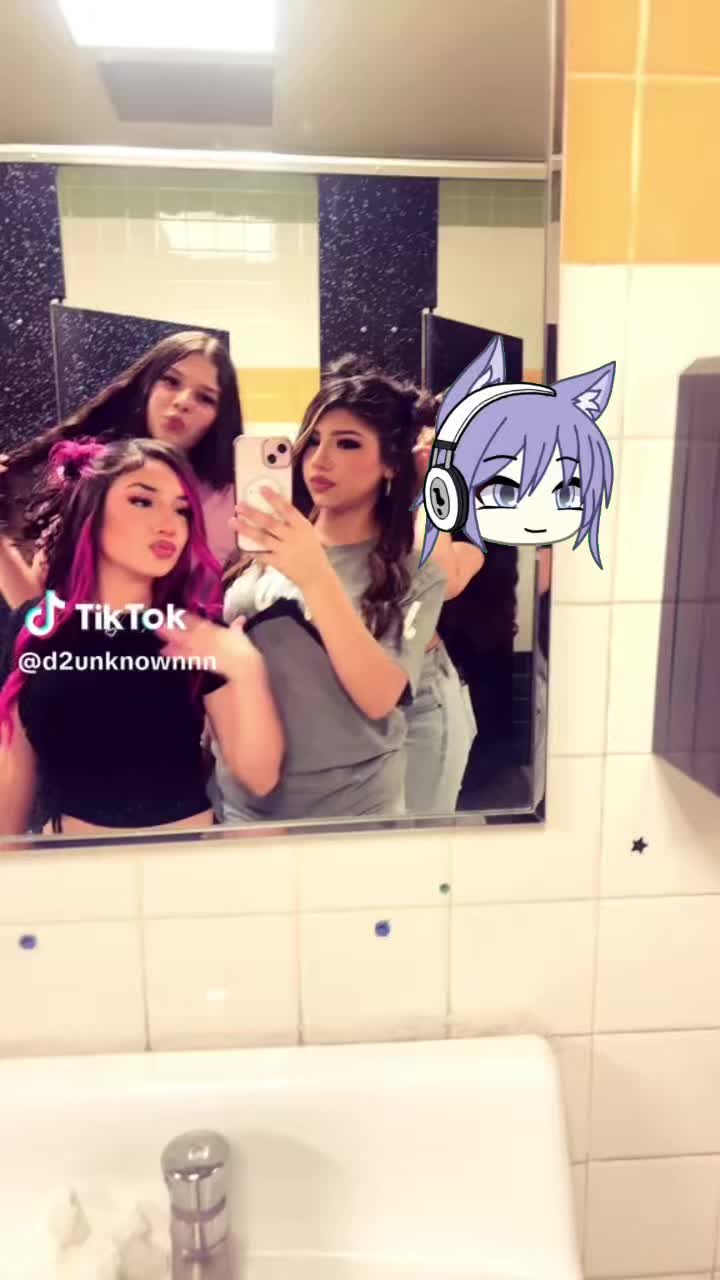 @Diana✌🏼