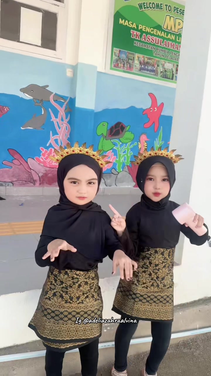 @Ig : @adeliazahraalvina
