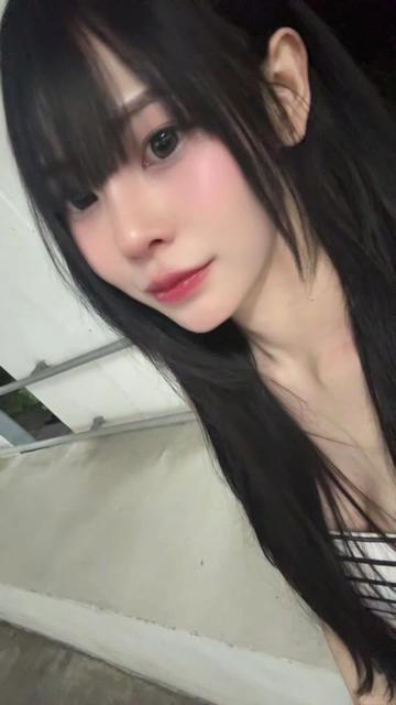 @แบม แบม ♥︎ ≽^•⩊•^≼