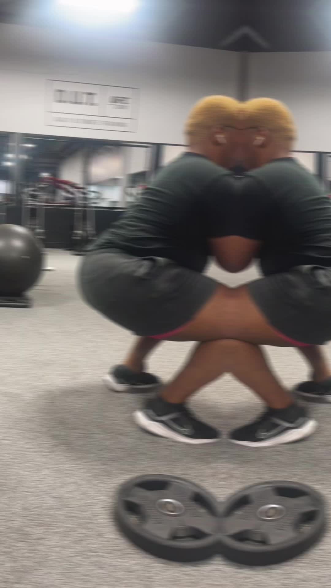 @dukeofglutes 💪🏾🍑🐇