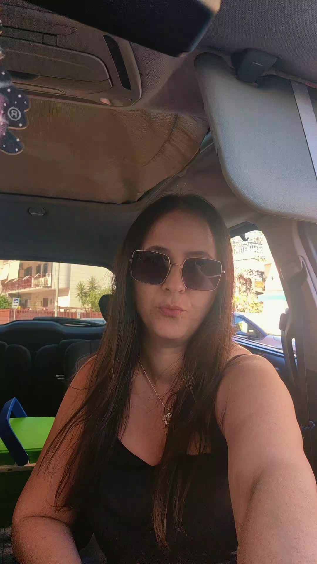 @Elisa