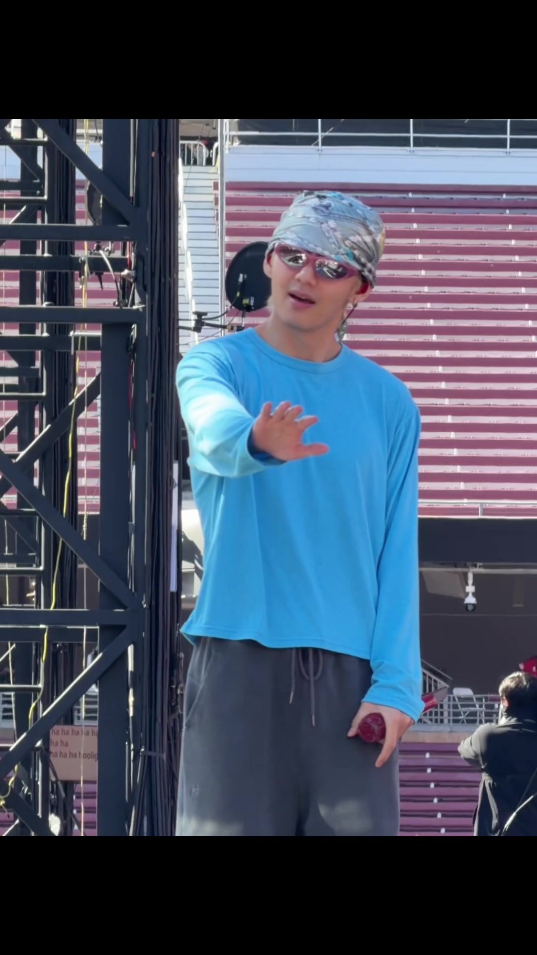 @JK