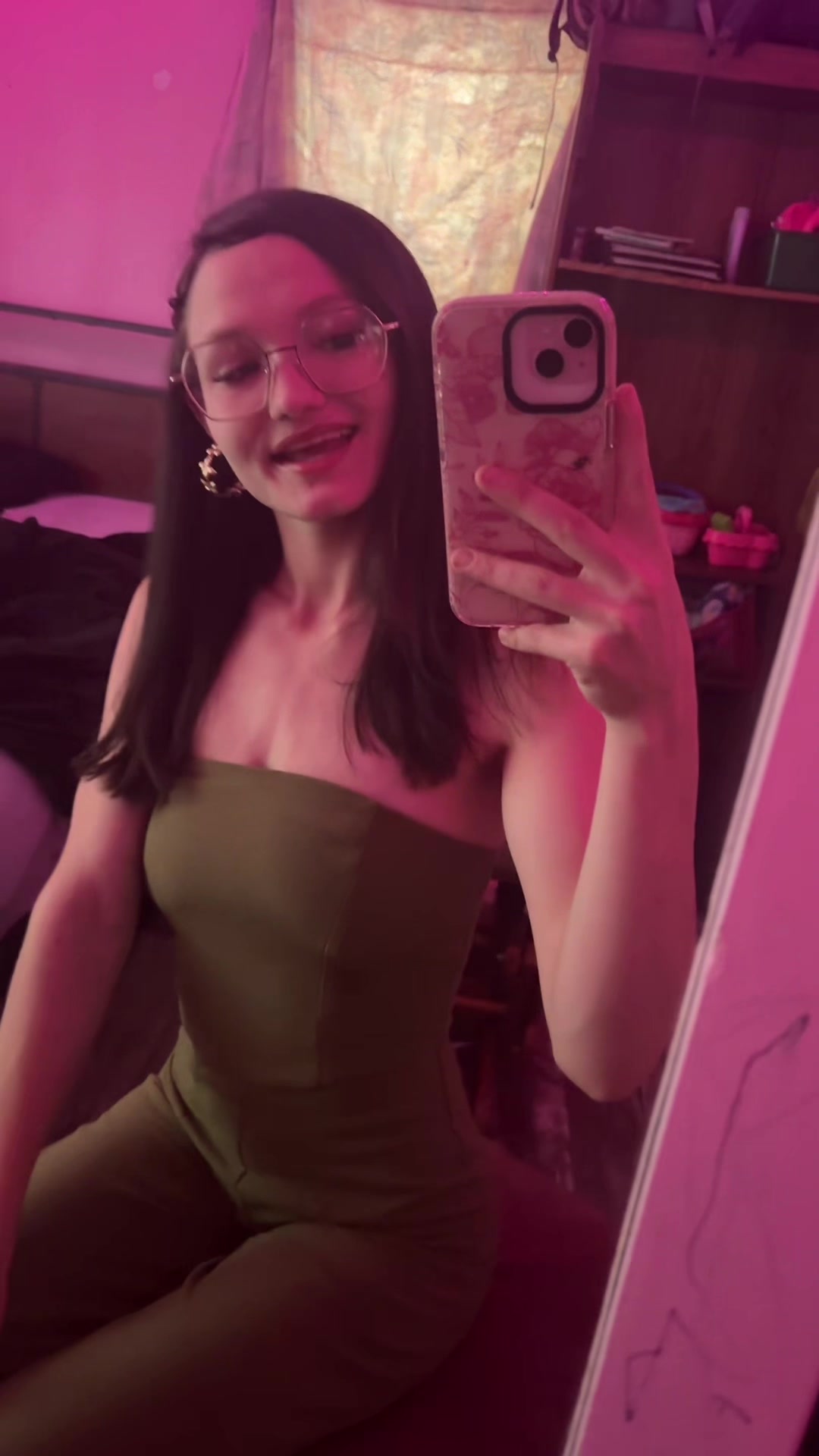 @junebuggg😻