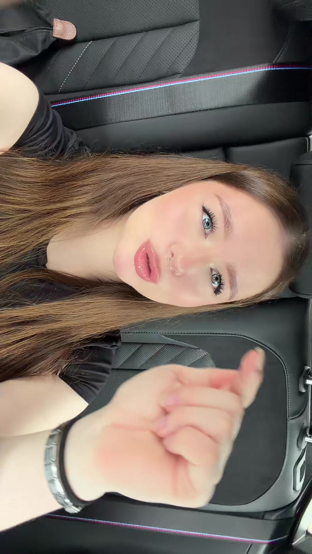 @Лерок🍒