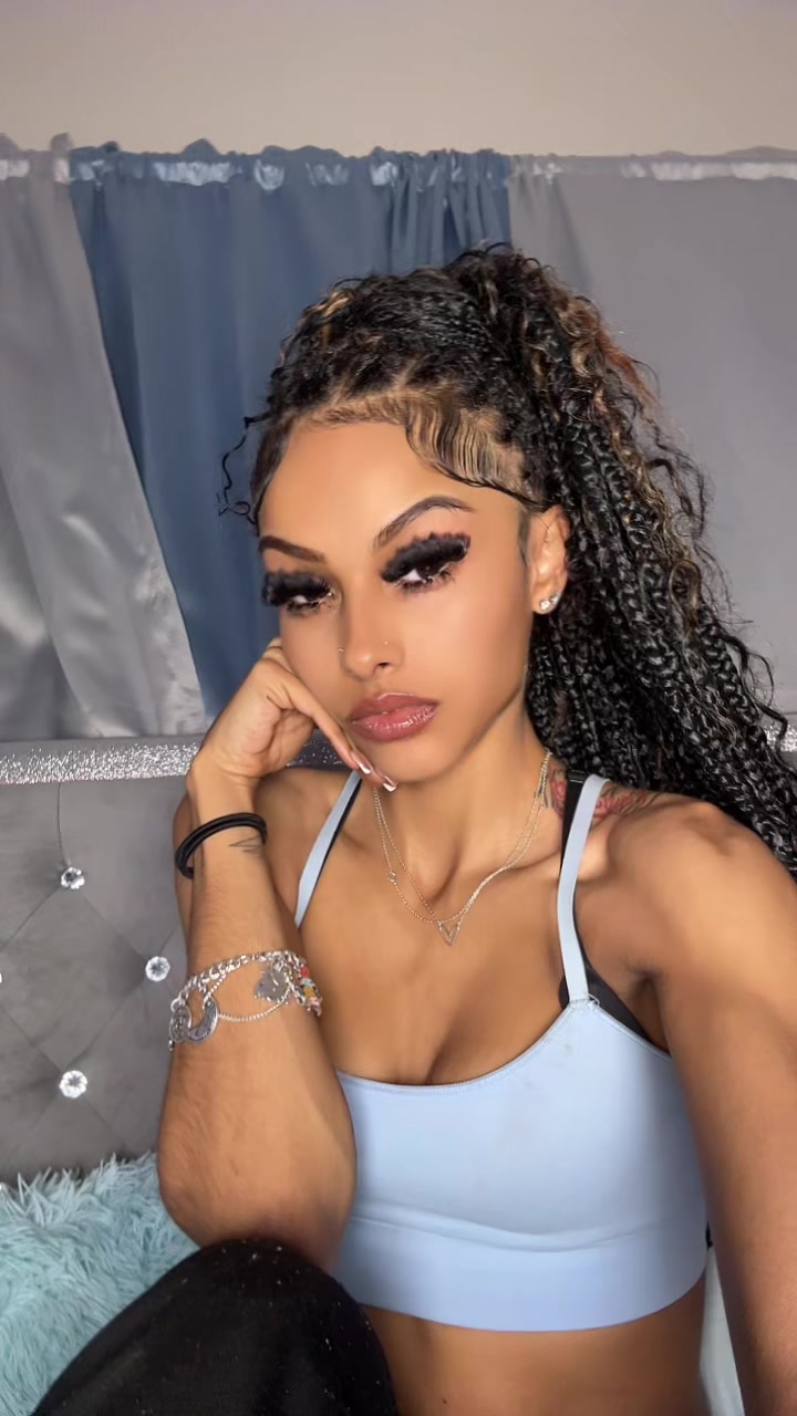 @thareal.christina._