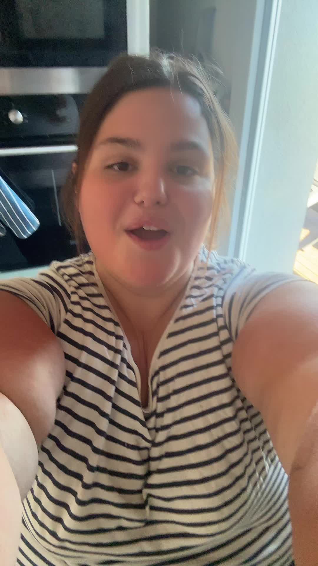 @curvyyitsme