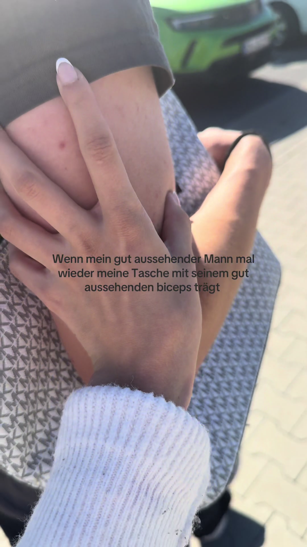 @𝒍𝒊𝒍𝒍𝒚 & 𝒎𝒐𝒎𝒐