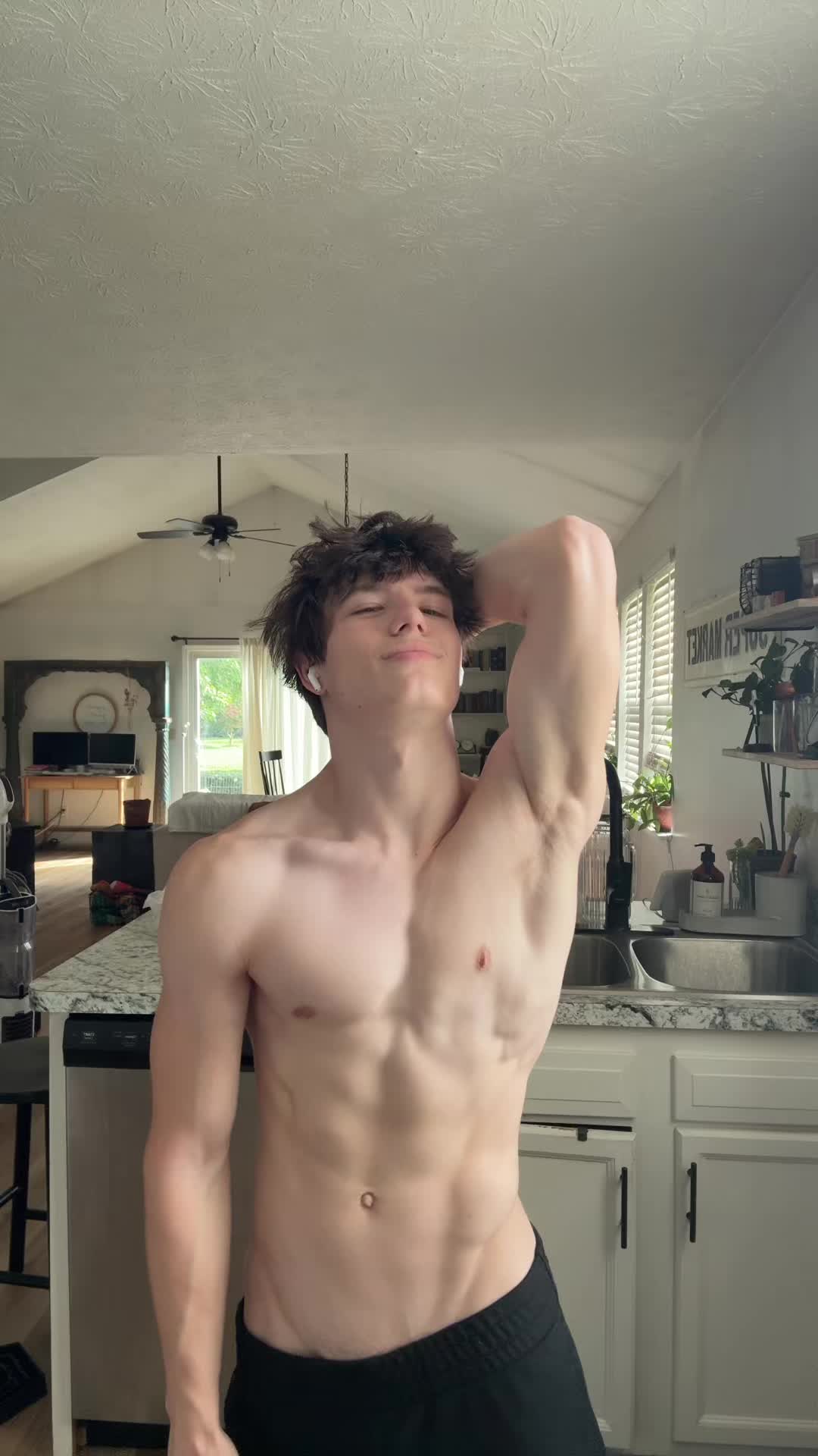@Kai Laurent