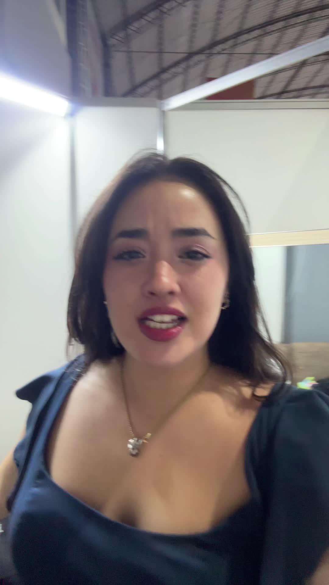 @Elisa Tokeshi