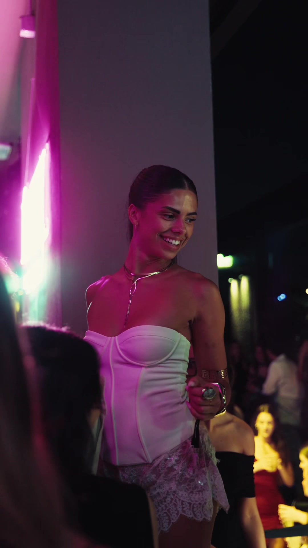 @&Eacute;lite Society Club