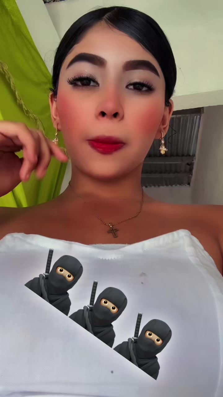 @🏄🏽♀️🐈⬛.