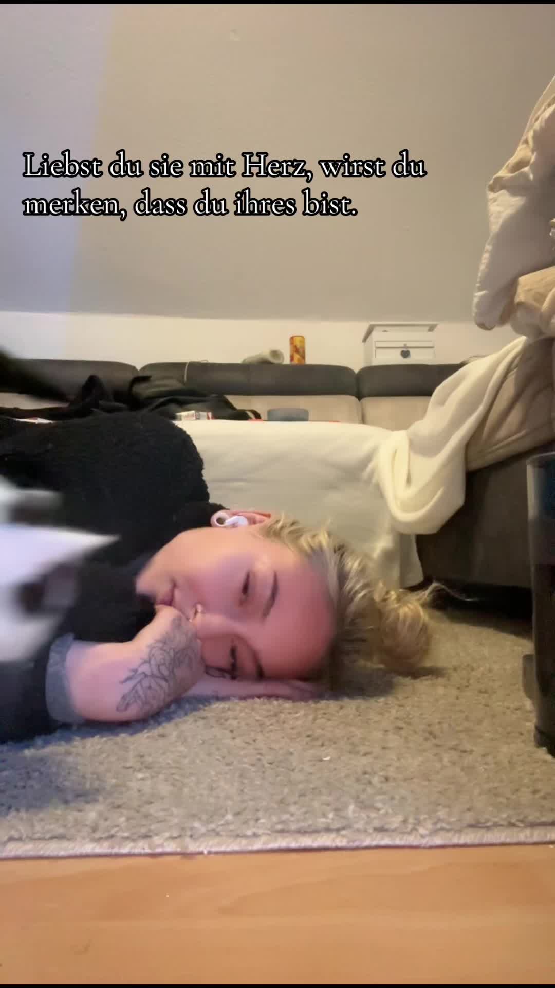 @𝙲 𝙷 𝙰 𝚁 𝙻 𝙴 𝙴 𝙽