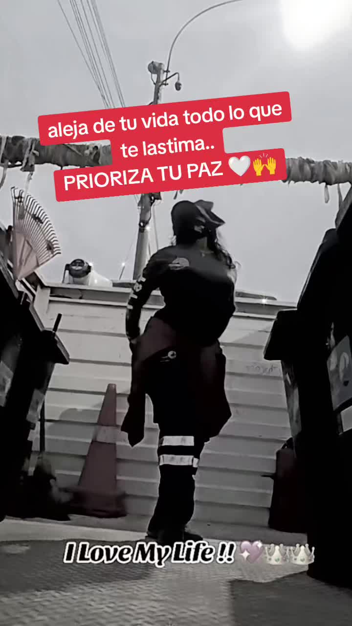 @LaPamelaSantos87