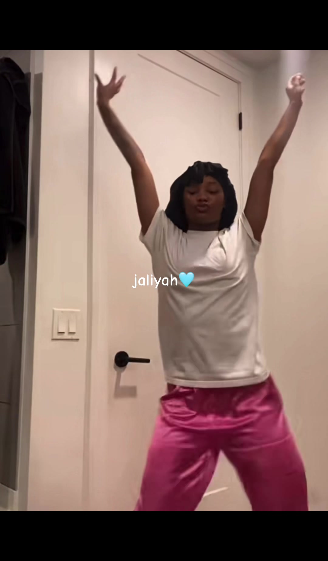 @niyaad