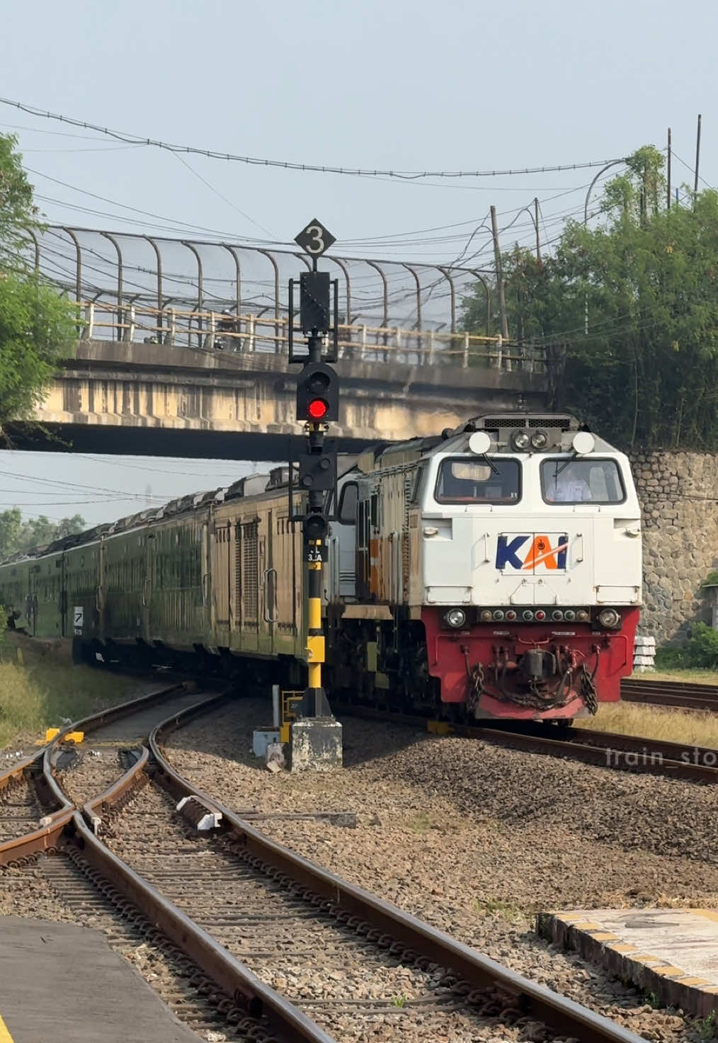@Train_Story