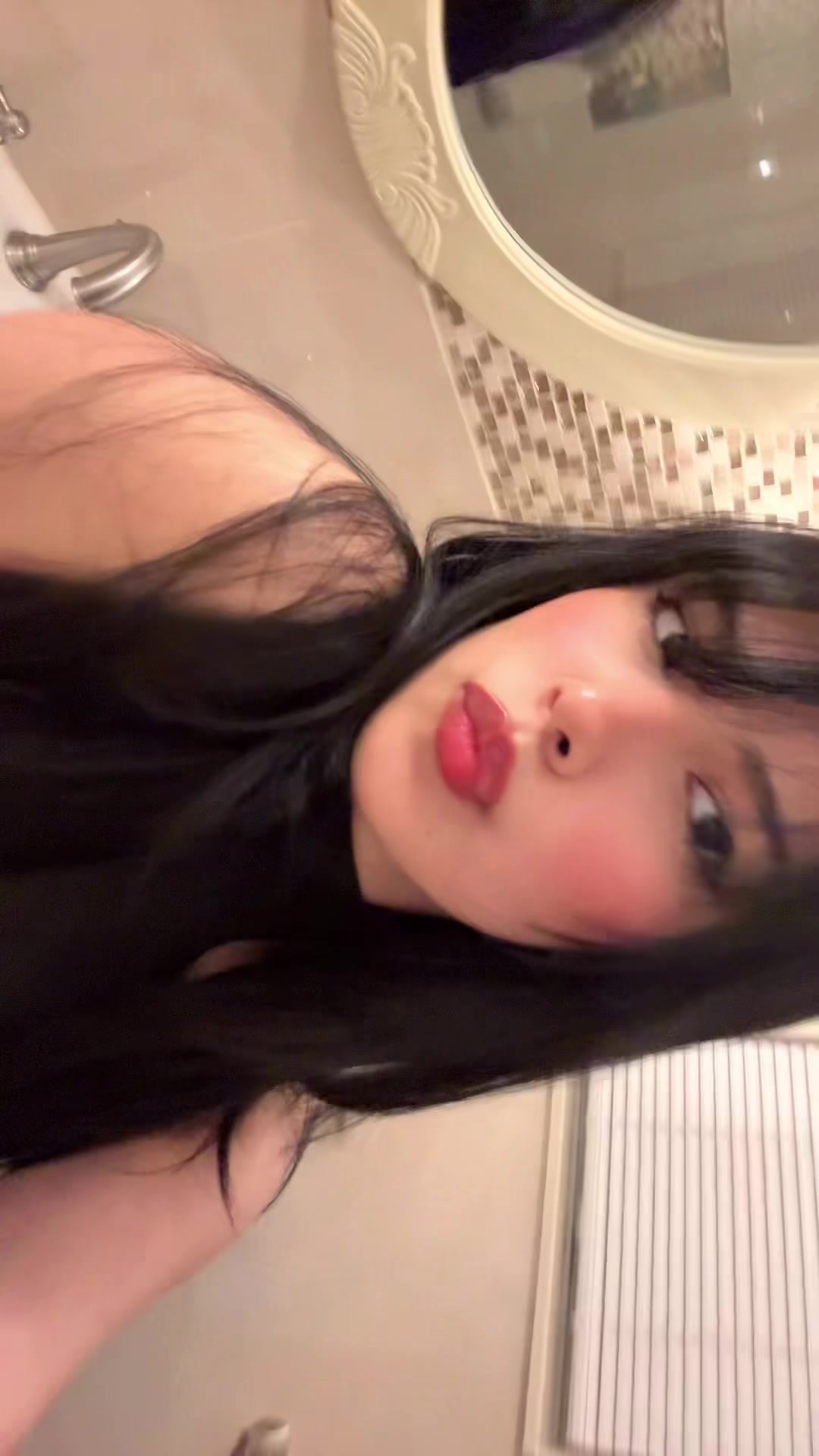 @rashelly ☠︎