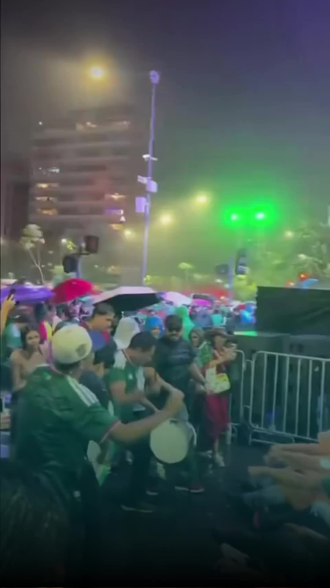 @Entre l&iacute;neas