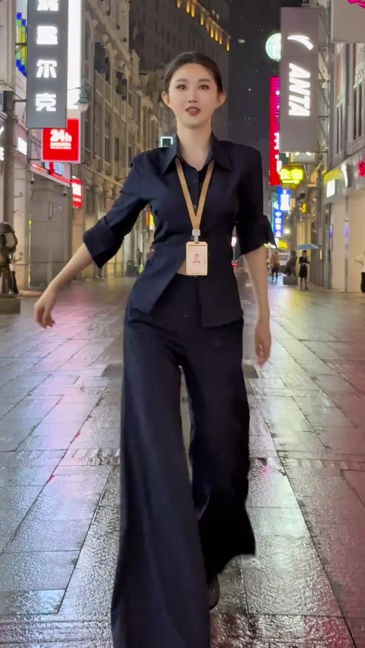 @Sally 雪莉 大笑笑