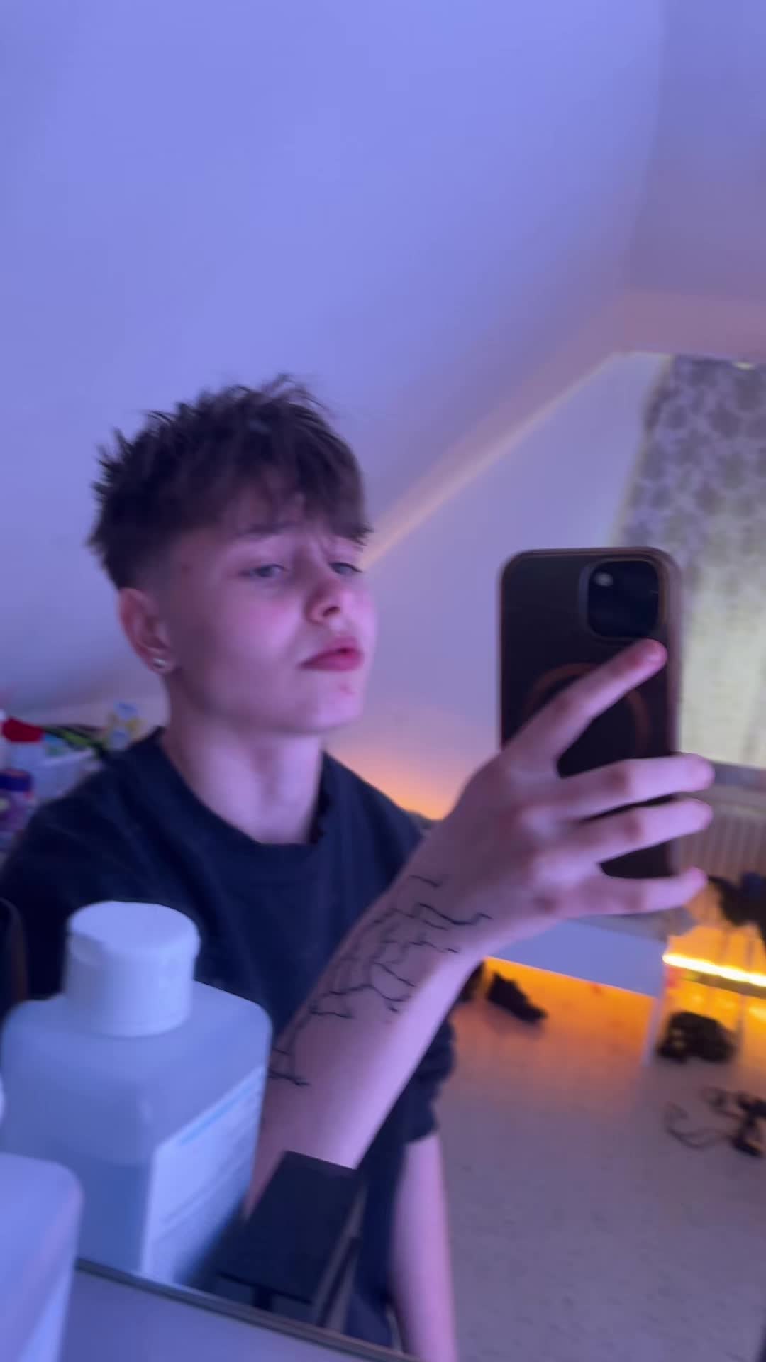 @🚬