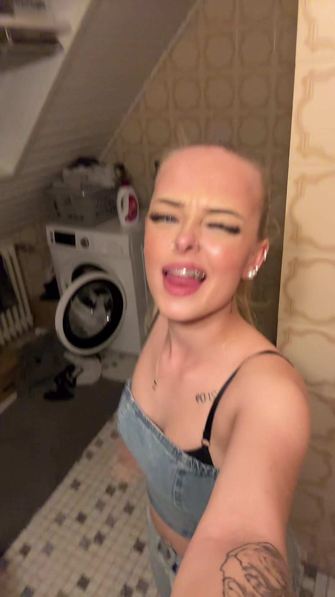 @itscelina_offical