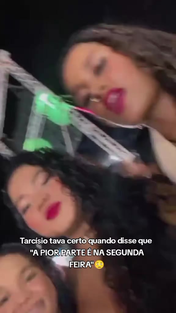 @Camila França