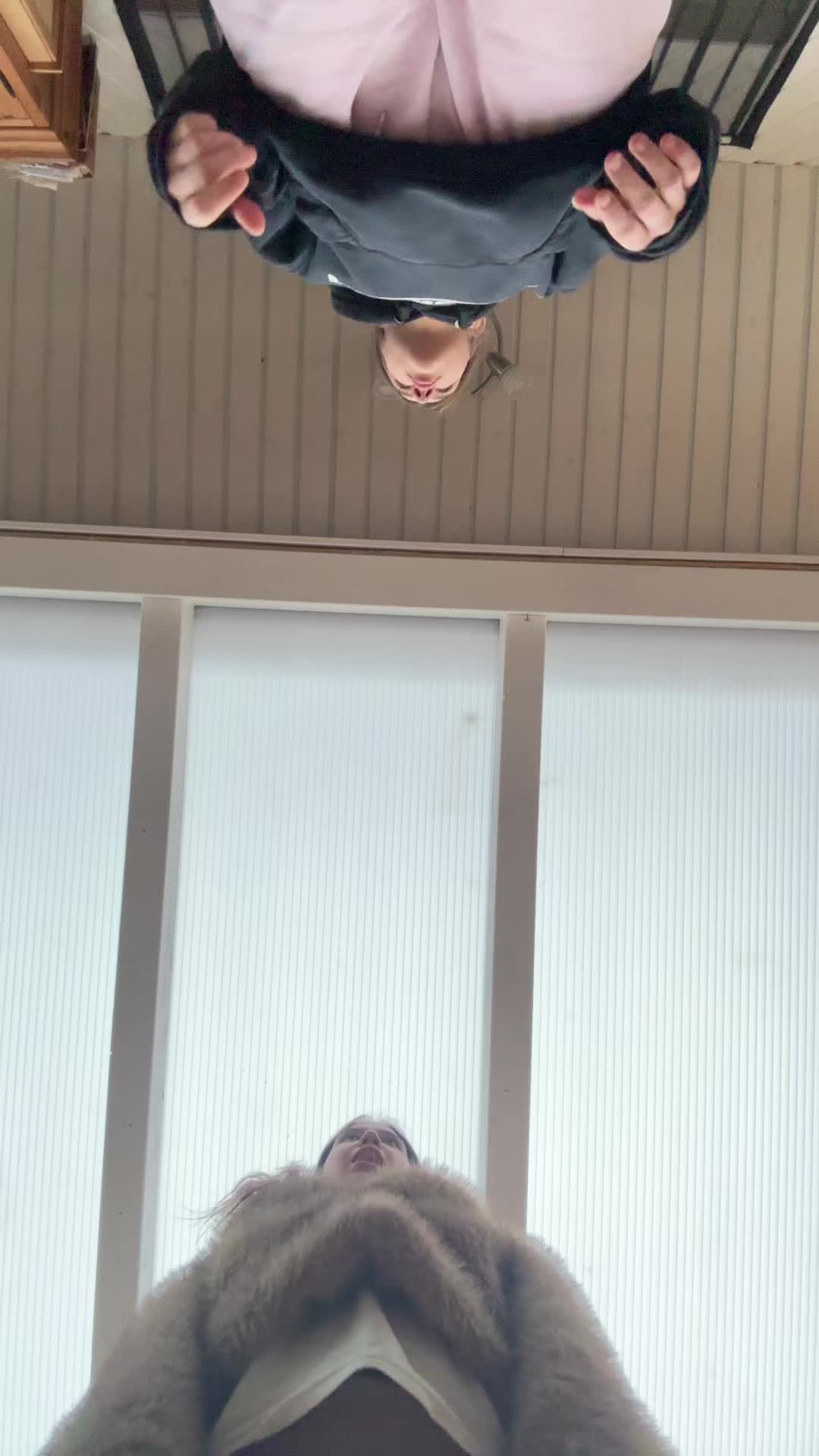 @Elii