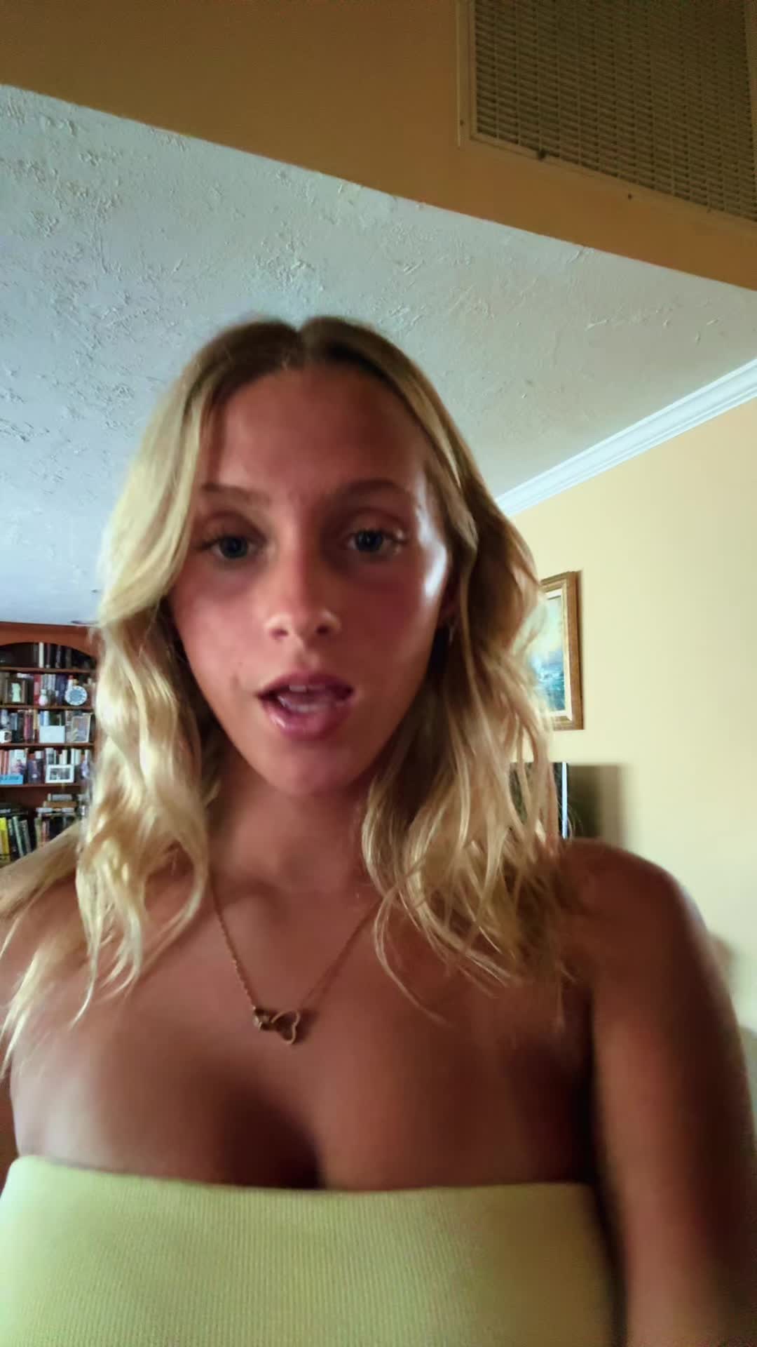 @darcyv08