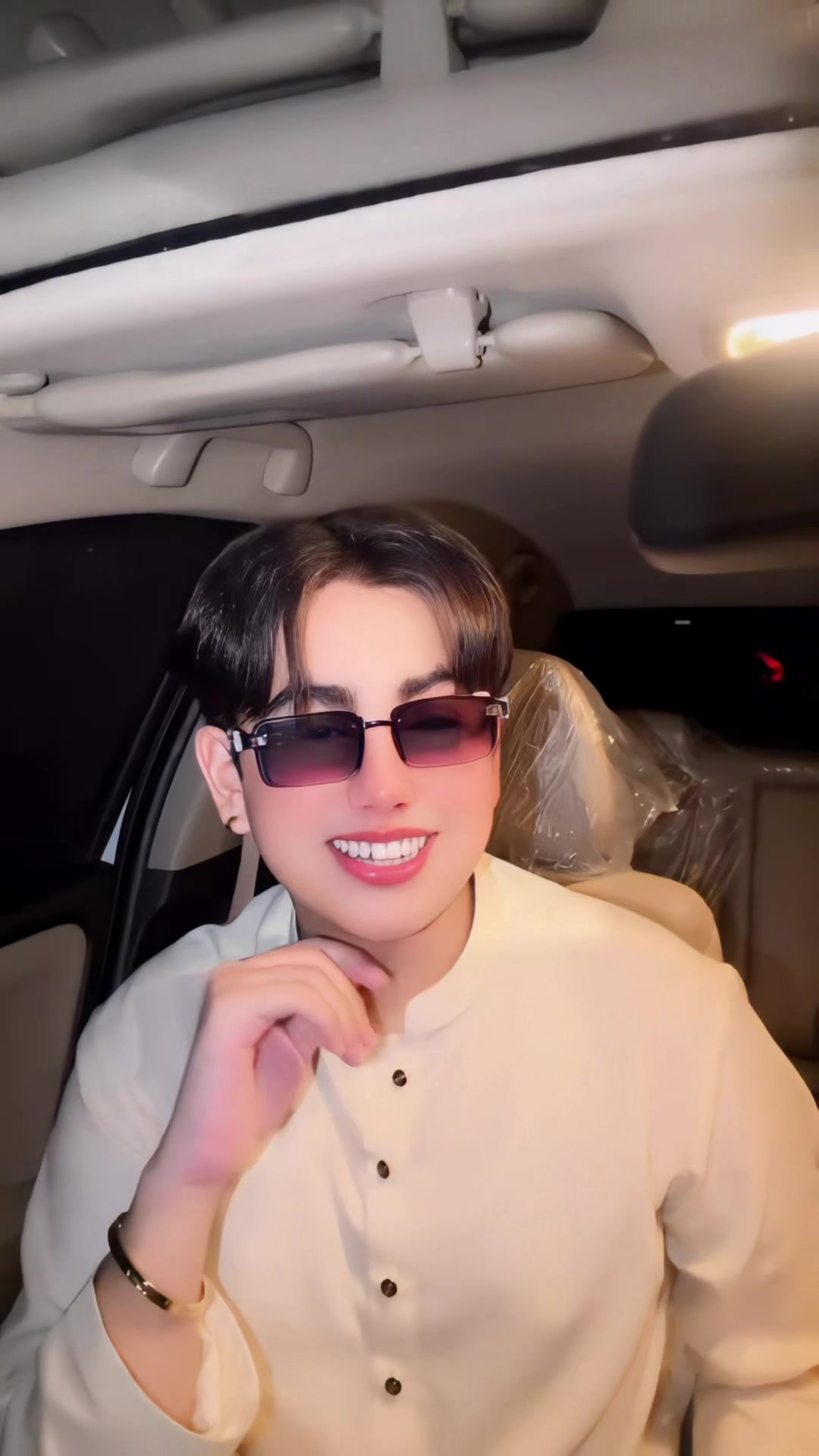 @𝙃𝙚: 𝘼  𝙒𝙊𝙇𝙁 🐺🥵