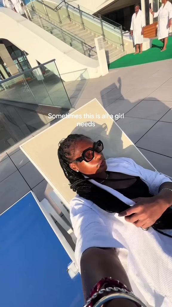 @ajeee____