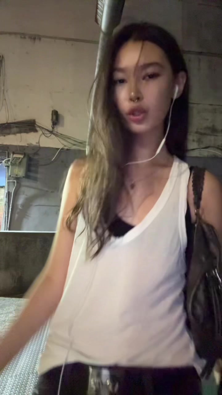 @лали топлес