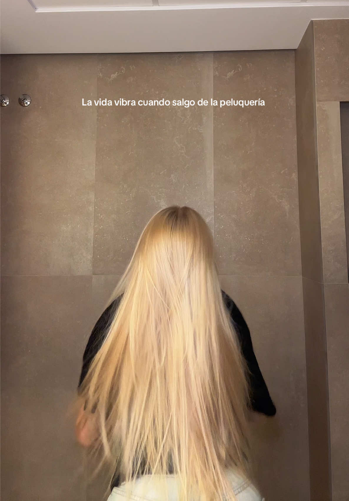 @Carolmtnz_