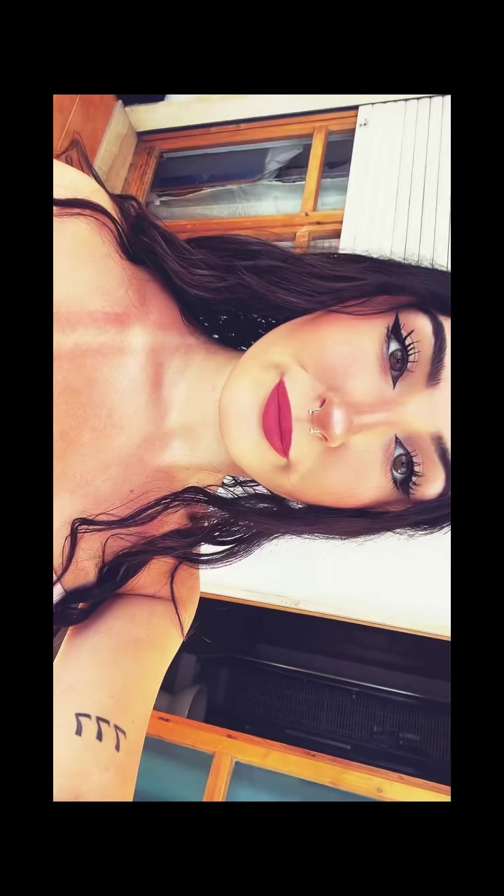 @💋