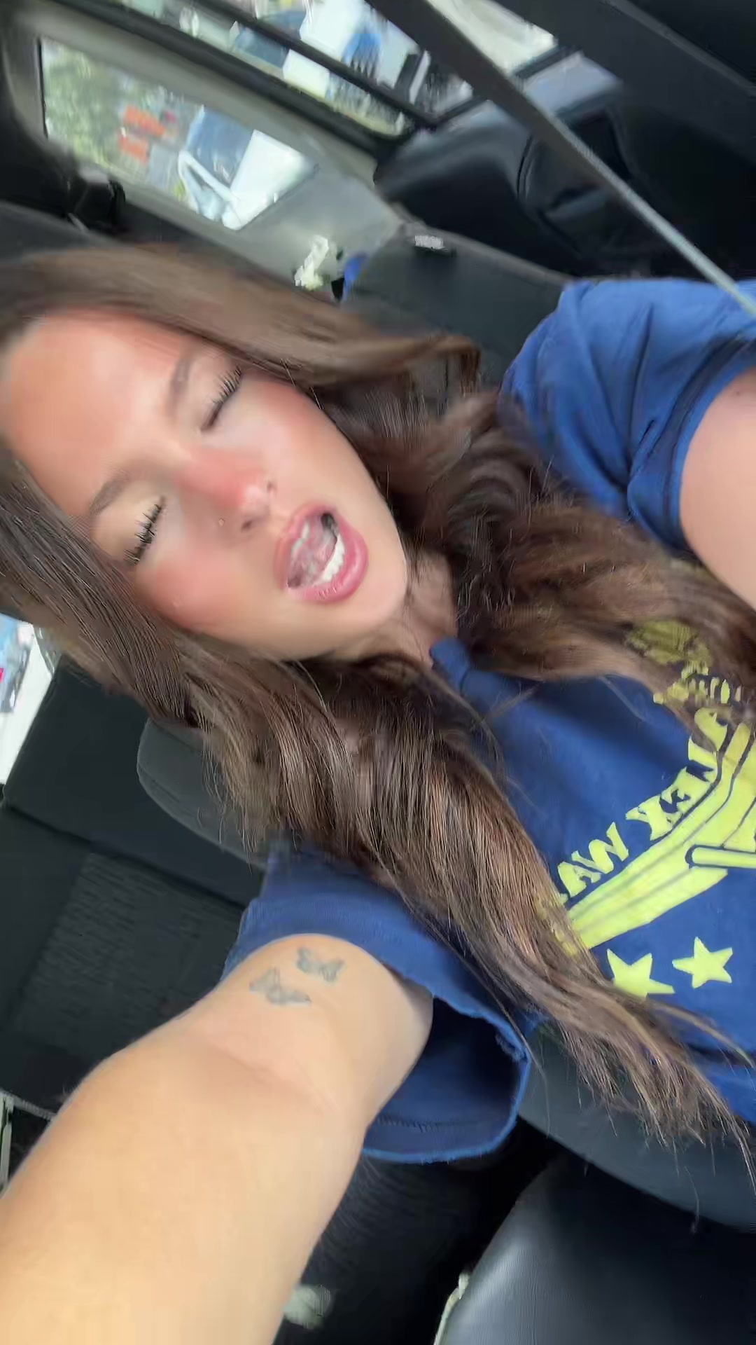 @Jules🪩☮️🦋🥂🫶🏼
