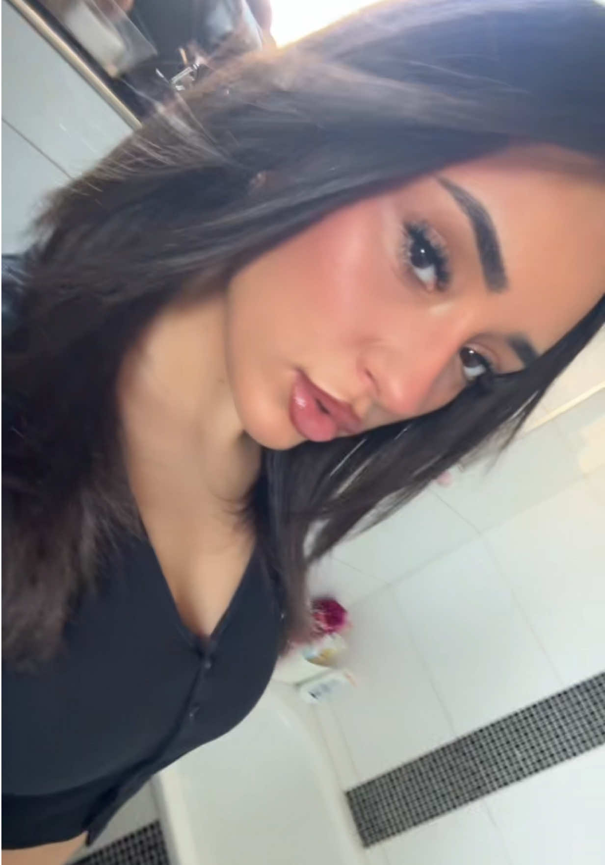 @lo