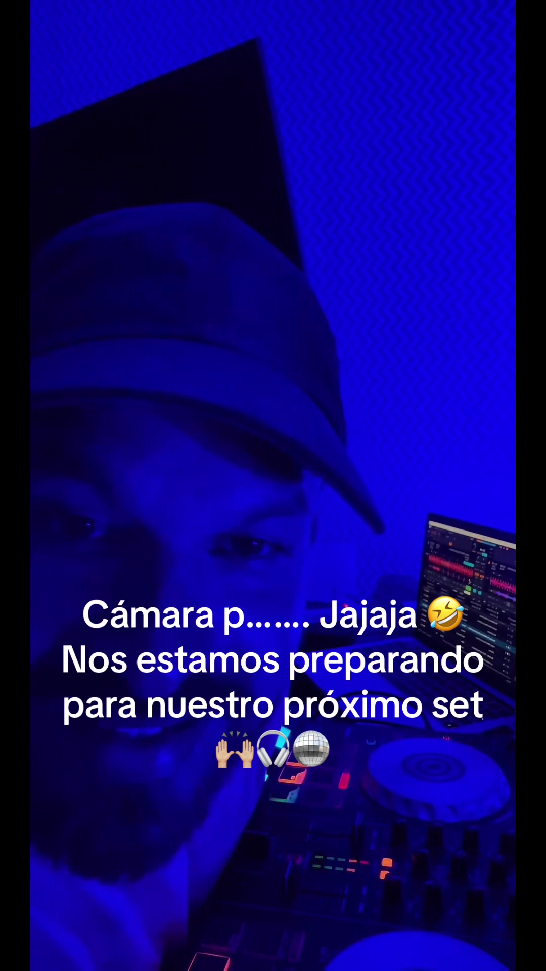 @Powzer