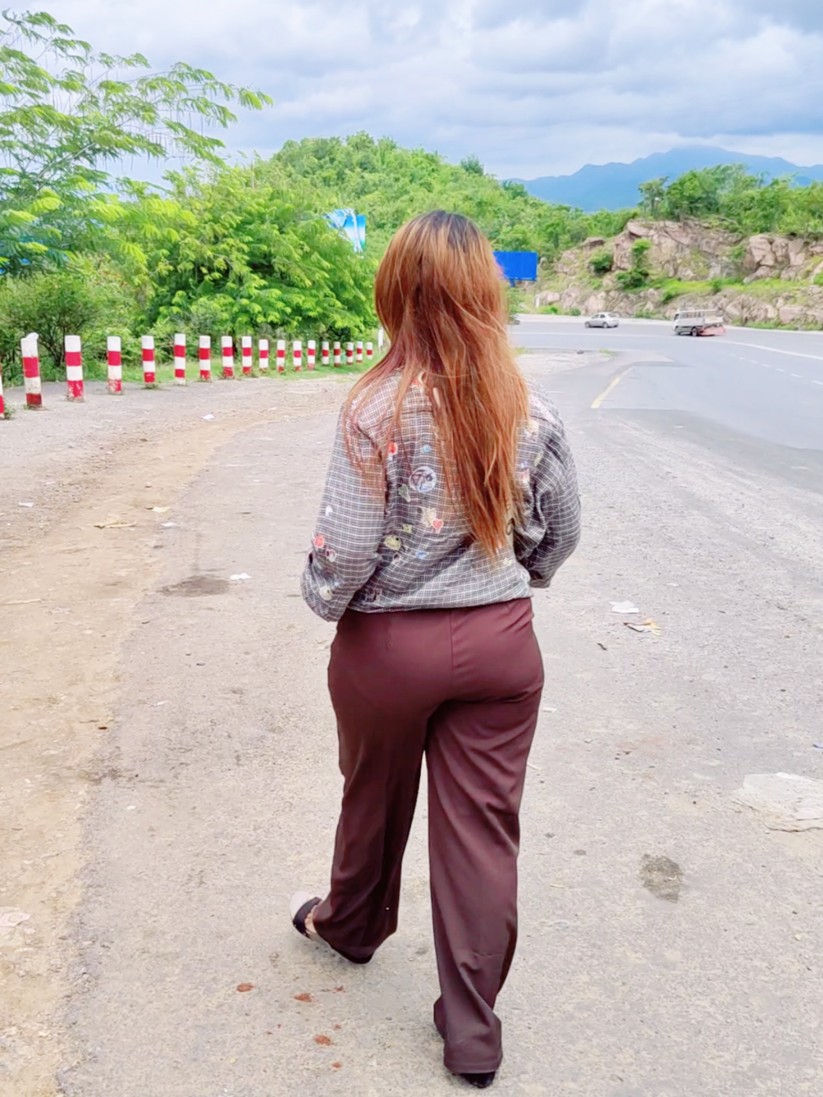 @လေပြေ 🦋💫💫