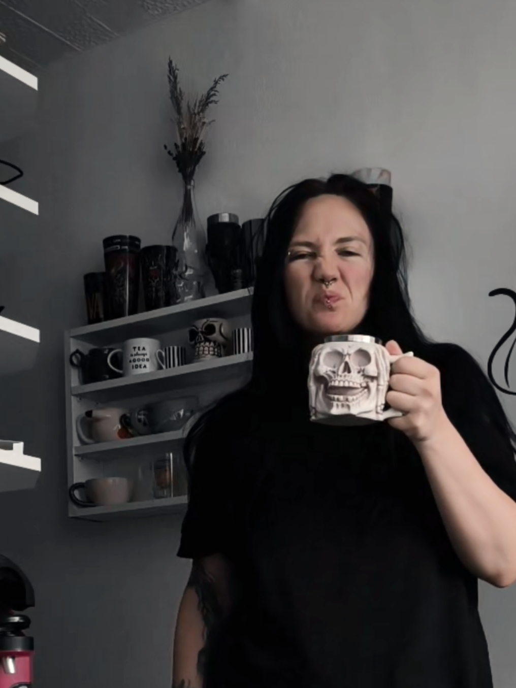 @Ninel_Metalgirl