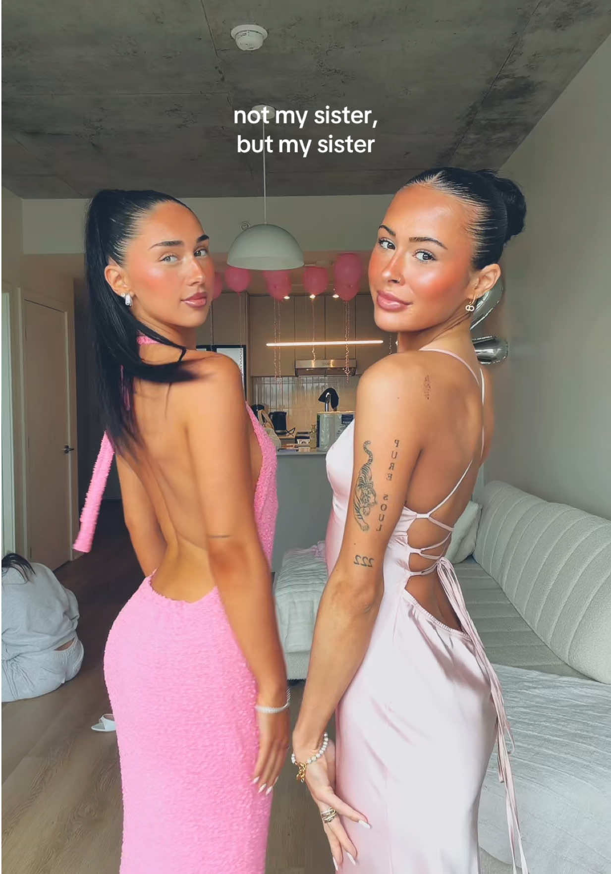 @naomielemire